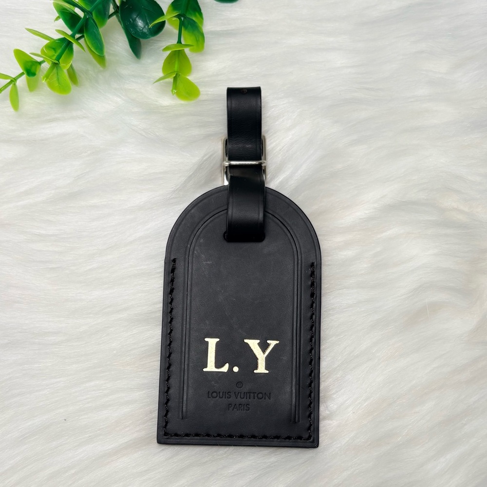 Louis Vuitton Black Luggage Tag‎